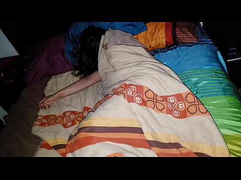 ❤️ Anak tiri memarahi ibu tirinya yang masih muda saat dia tidur. Hanya porno di id.sexogolic-info.ru